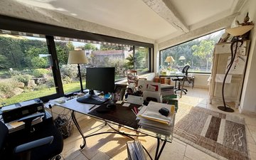 Property slide 20