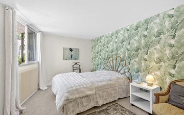 Property slide 18