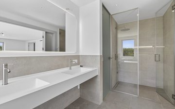 Property slide 20