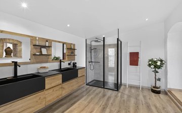 Property slide 16