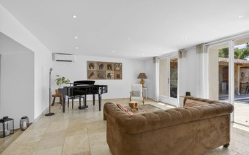 Property slide 8