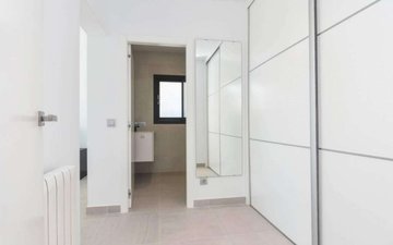 Property slide 16