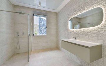 Property slide 21
