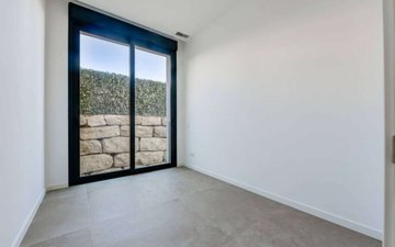 Property slide 7