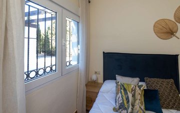 Property slide 40
