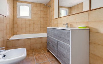 Property slide 74