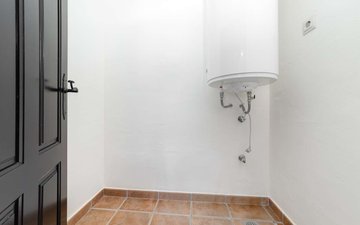 Property slide 83