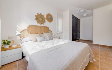 Property slide 90