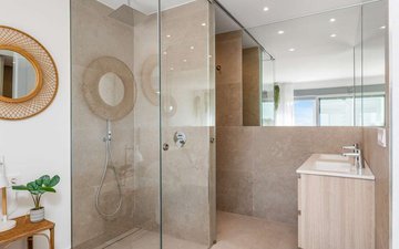 Property slide 20