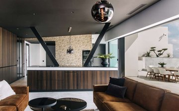 Property slide 61