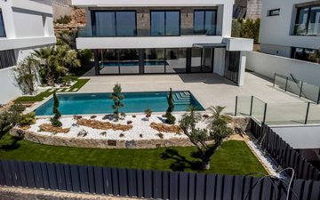 Property slide 35