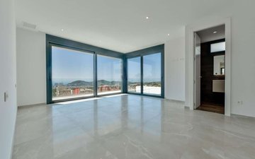 Property slide 75
