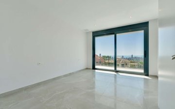Property slide 81