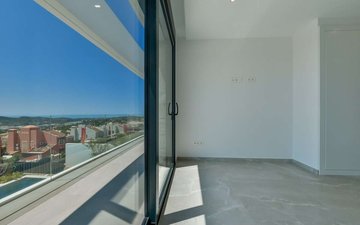 Property slide 86
