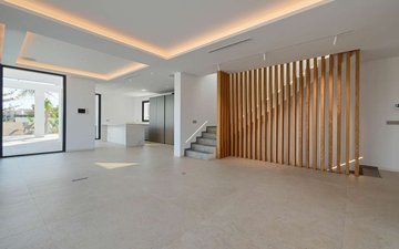 Property slide 18