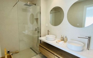 Property slide 30