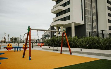 Property slide 21