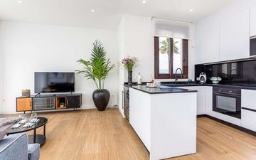 Property slide 32