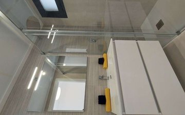 Property slide 21