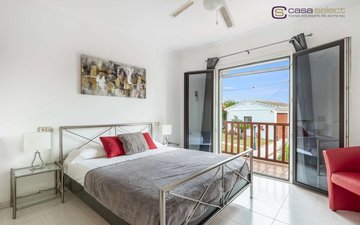 Property slide 21