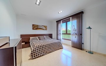 Property slide 35