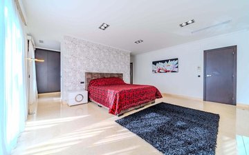 Property slide 46
