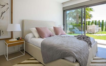 Property slide 20