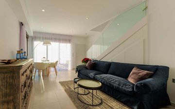 Property slide 10
