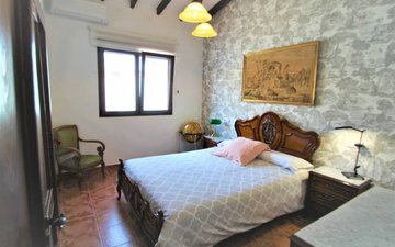 Property slide 17