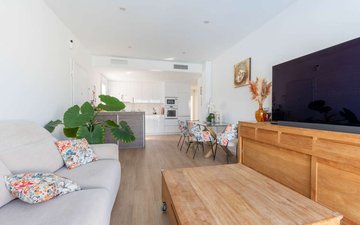 Property slide 22
