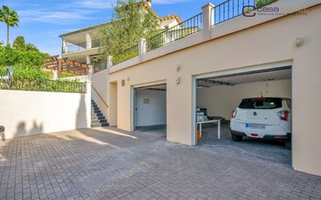 Property slide 21