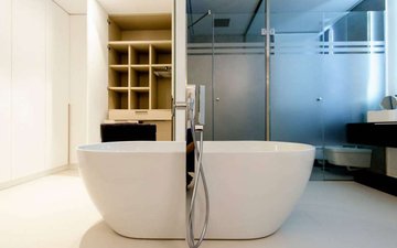 Property slide 18