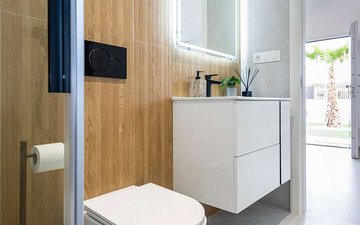 Property slide 18
