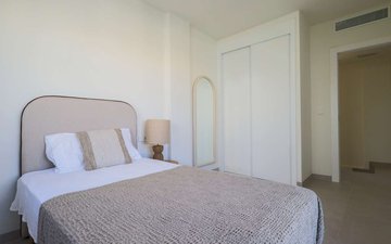 Property slide 14