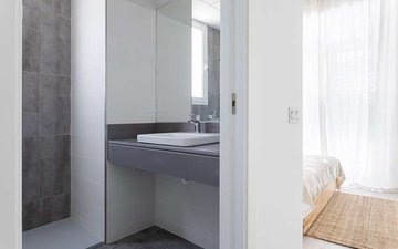 Property slide 25