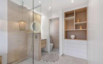 Property slide 24