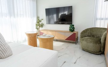 Property slide 8