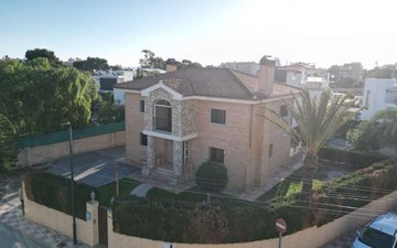 Property slide 22