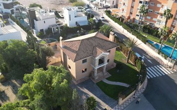 Property slide 20