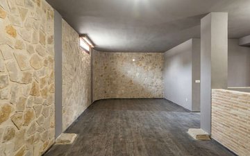 Property slide 94