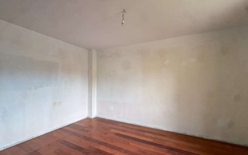 Property slide 78