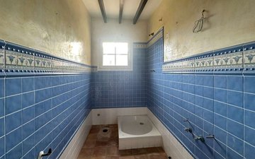 Property slide 74