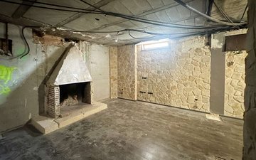 Property slide 87