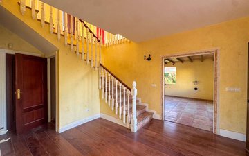 Property slide 25