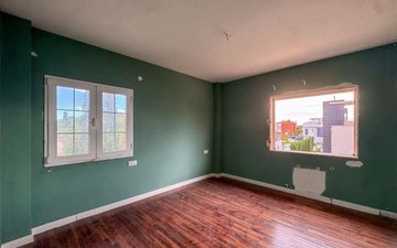 Property slide 77