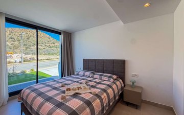 Property slide 24