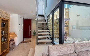 Property slide 17