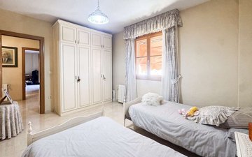 Property slide 24