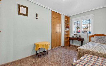 Property slide 21