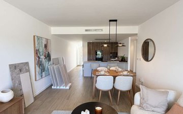 Property slide 84